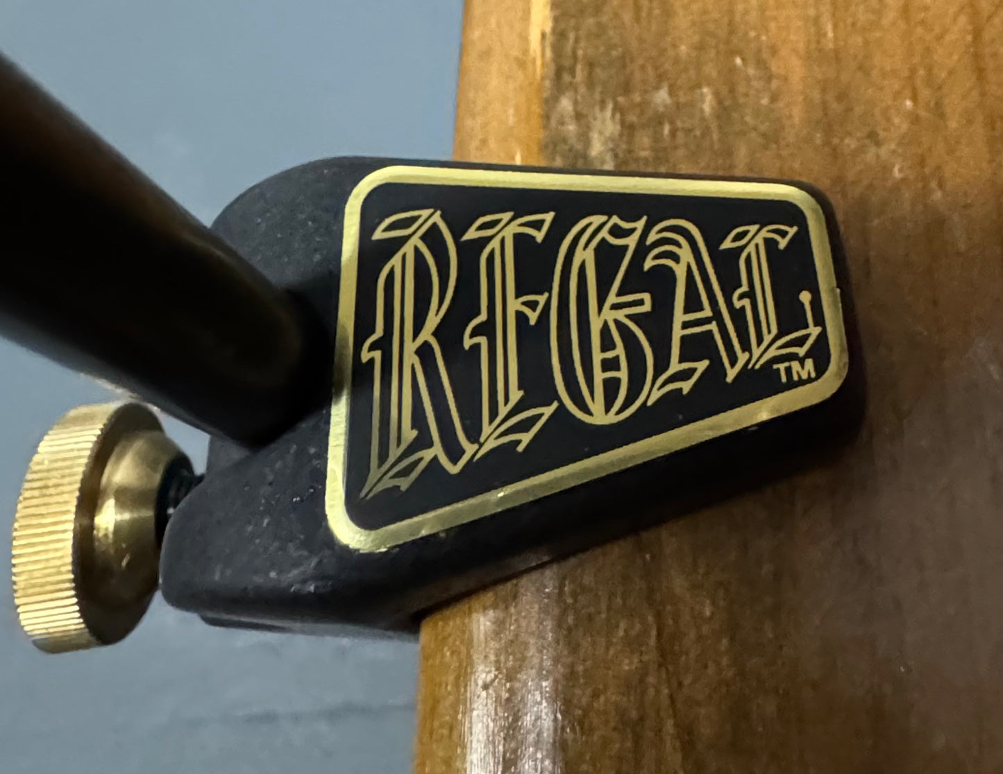 Regal Vise